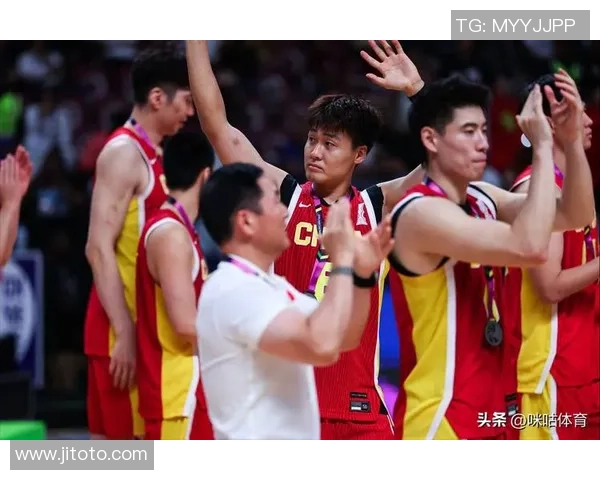 中国男篮热身赛精彩回顾对阵巴西全场录像分析与亮点总结